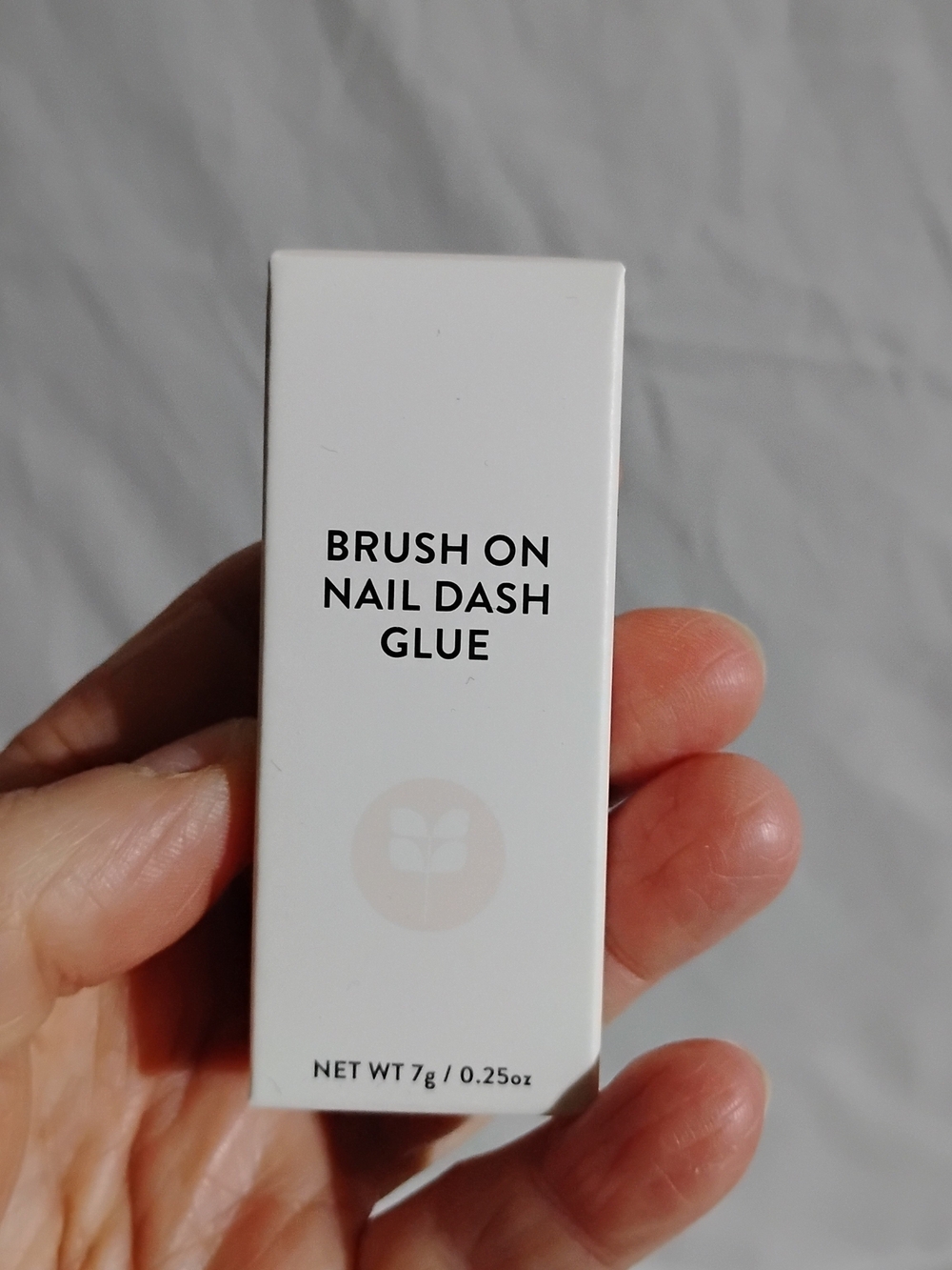 Red Aspen Brush On Nail Dash Glue - White Packaging